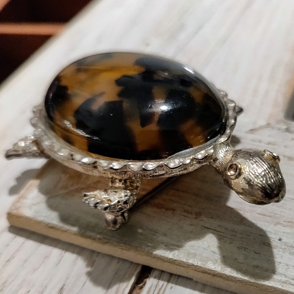 Vintage Original by Robert brooch tortoise turtle